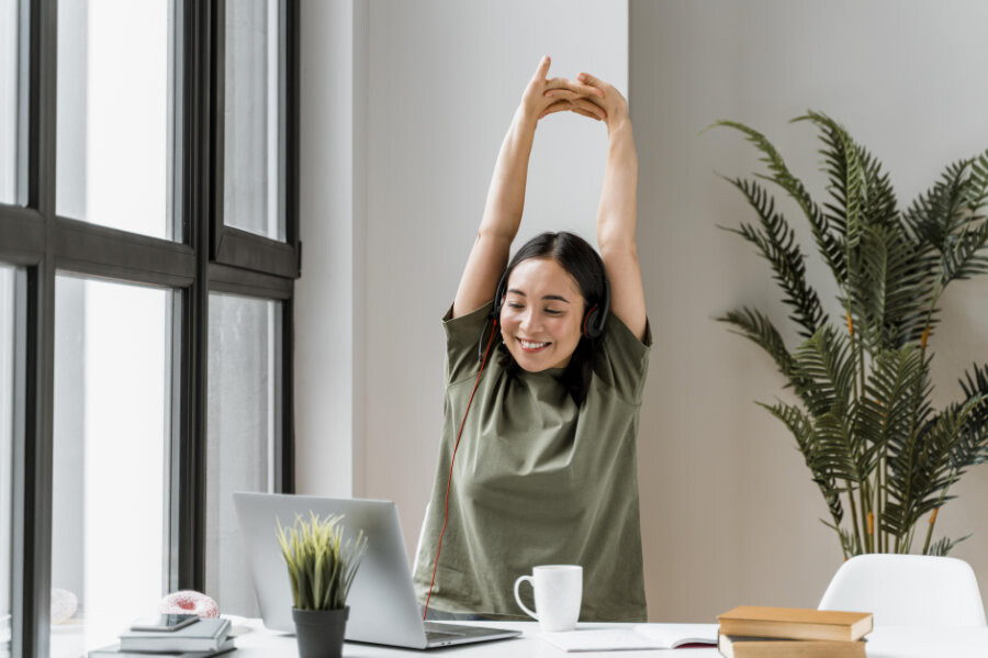 Houding en beweging als preventie van nek- en rugklachten, cursus Oost West Centrum