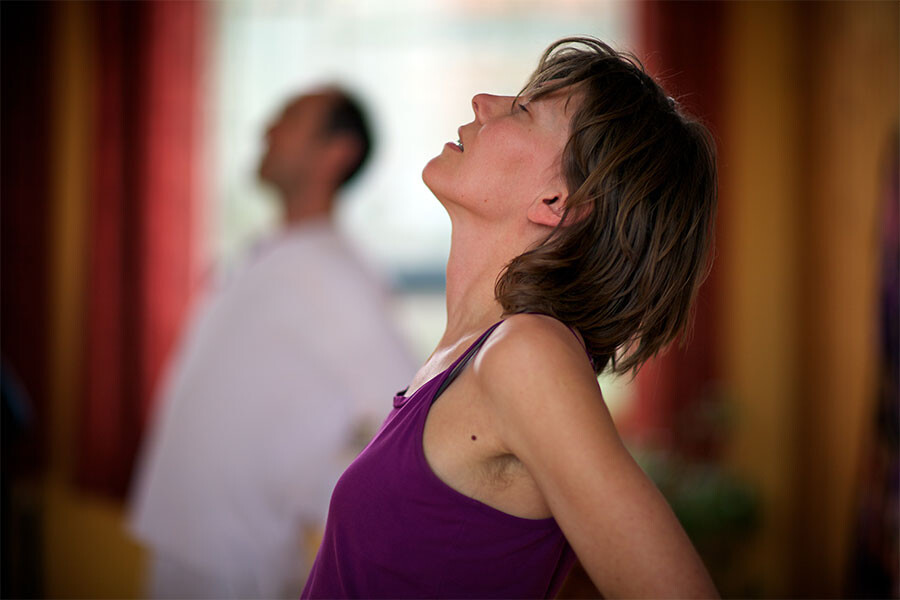 Move to feel: mijn hart in contact met anderen, cursus emotioneel lichaamswerk, Ardennen, Oost West Centrum Orval